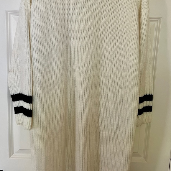 Mazik long cardigan sweater with pockets - EUC! - Picture 6 of 6
